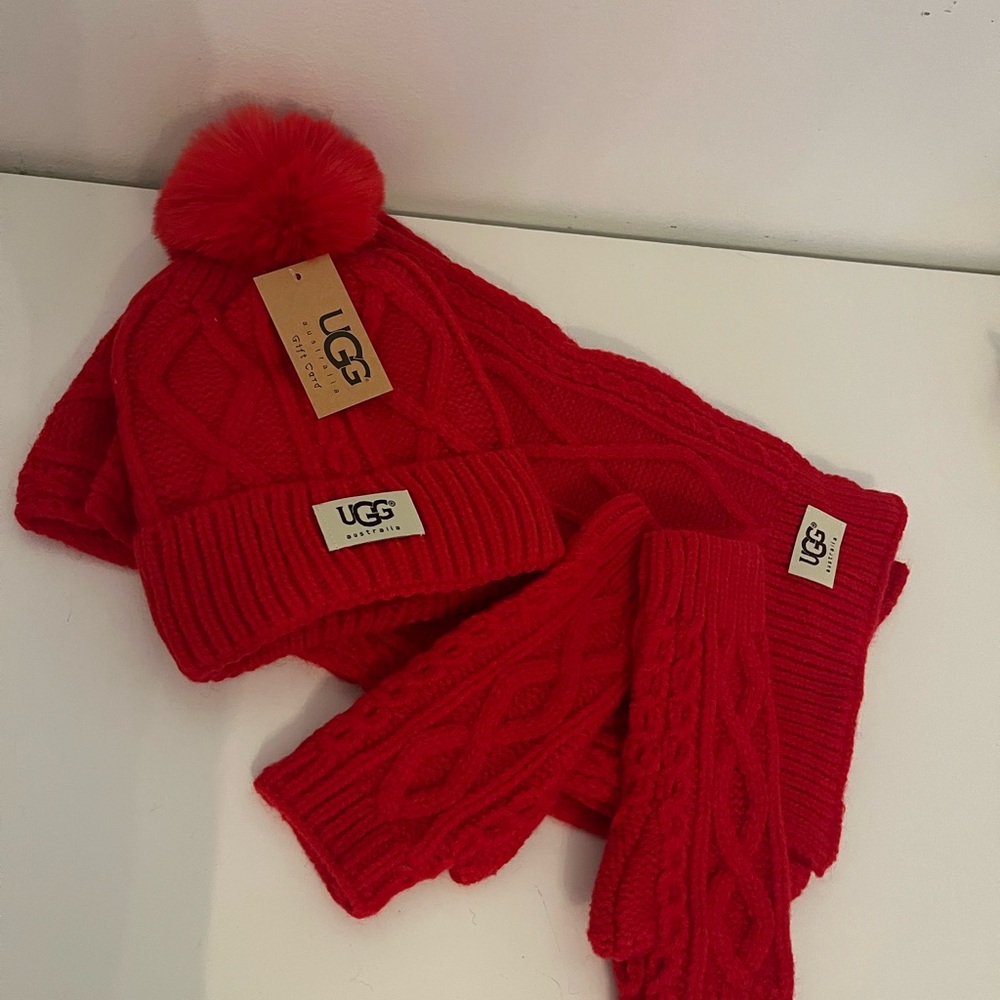 Ugg hat scarf glove set